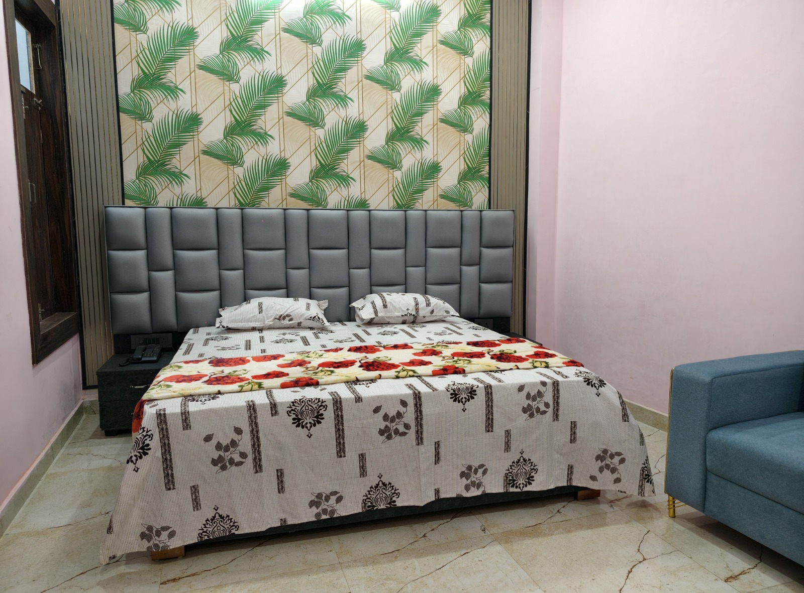 Madhav Hotel